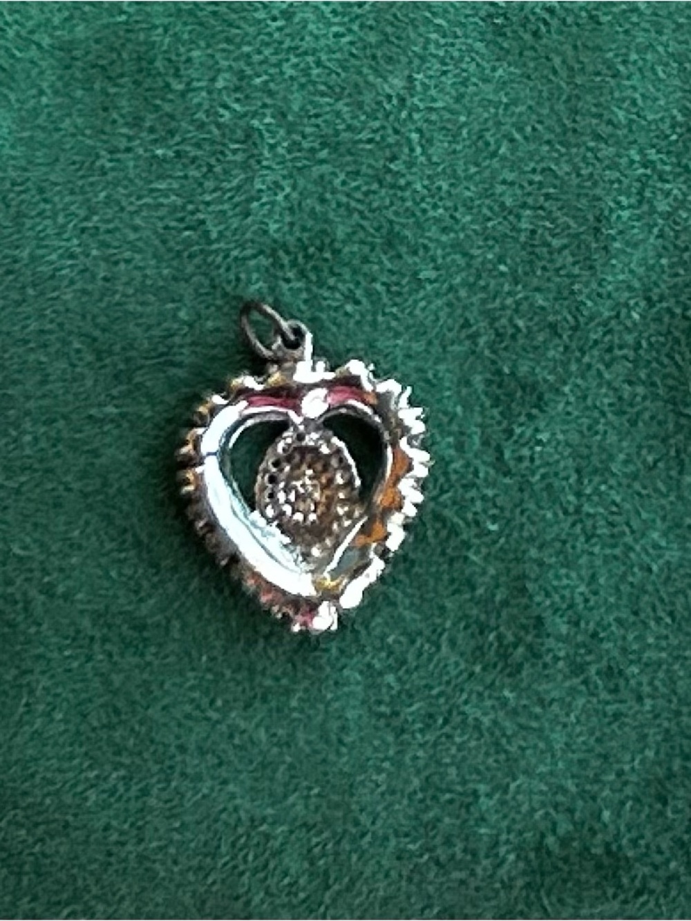 ✝️Heart-Shaped St Mary Pendant Necklace - Gold Tone with Clear Crystals - Picture 7 of 8